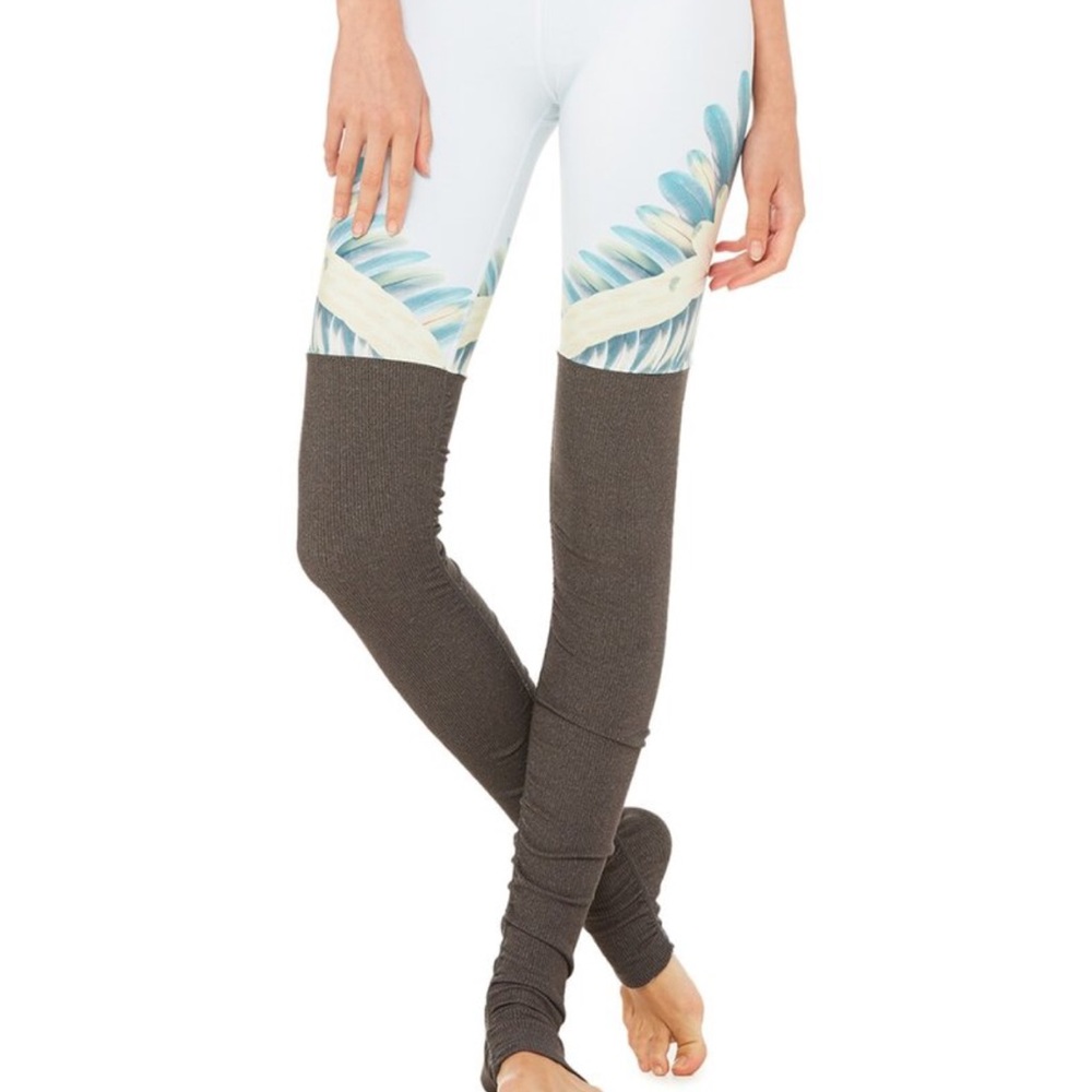 NWT Gypset Goddess by Alo Goddess Legging Medium